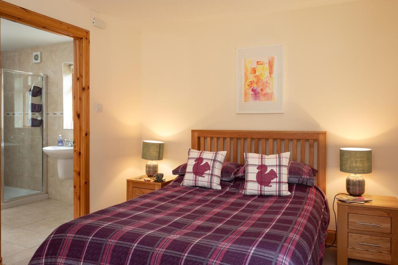 Tigh Na Bruaich Bed & Breakfast Kingussie Bagian luar foto